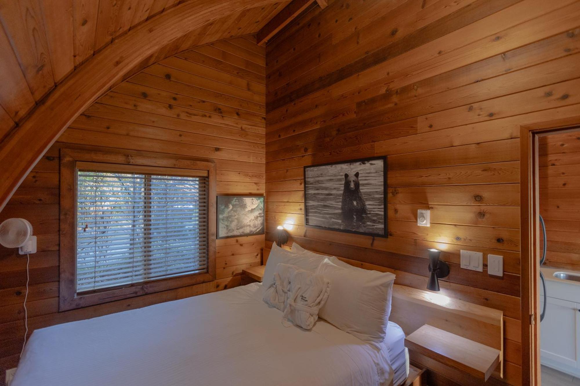 Ocean Village Resort Tofino Zewnętrze zdjęcie